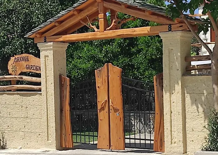 Orange Garden Loft *