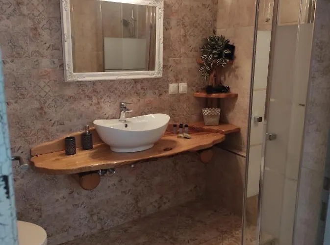 Lejlighed Orange Garden Loft Kala Nera