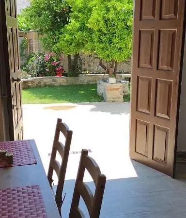 Appartement Orange Garden Loft Kala Nera